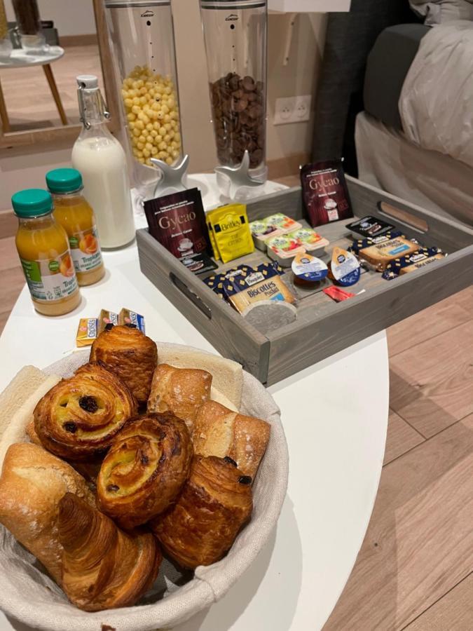 Le Bourget - Suite Romantique Narbonne Ngoại thất bức ảnh